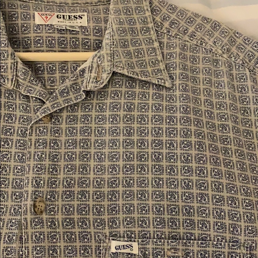 Guess button down - Picture 2 of 3